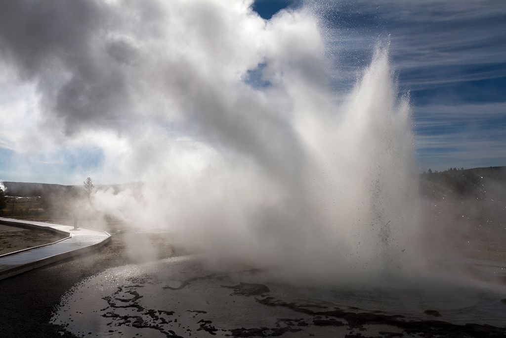 10-04 - 03.jpg - Yellowstone National Park, WY